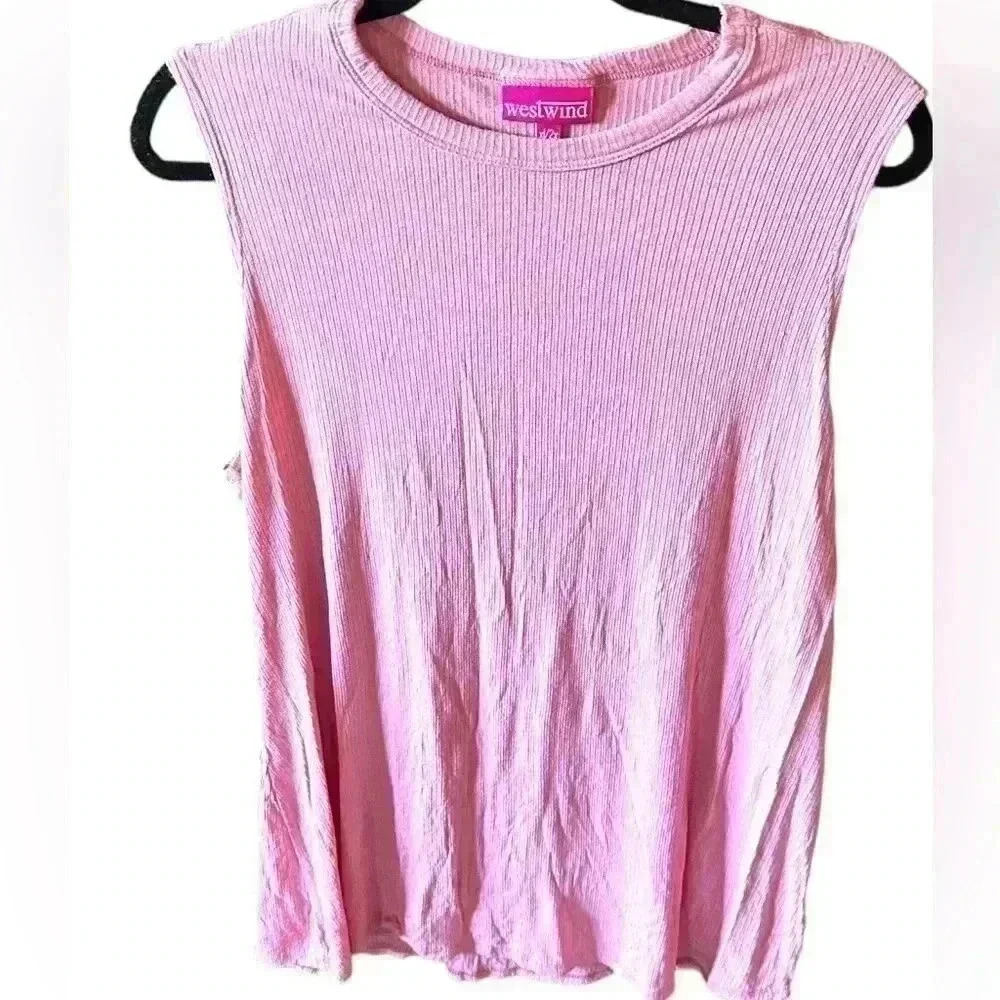 Westwind‎ super stretchy pink mock style tank top. NWOT ribbed and super soft .